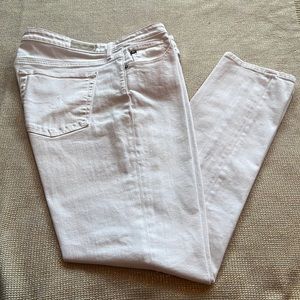 Women’s AG white jeans size 31 regular.